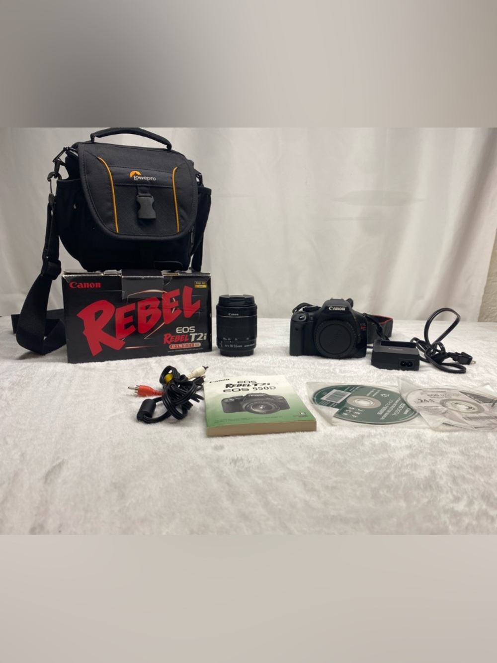 Canon Rebel T2I Dslr Camer Kit Bundle With Case